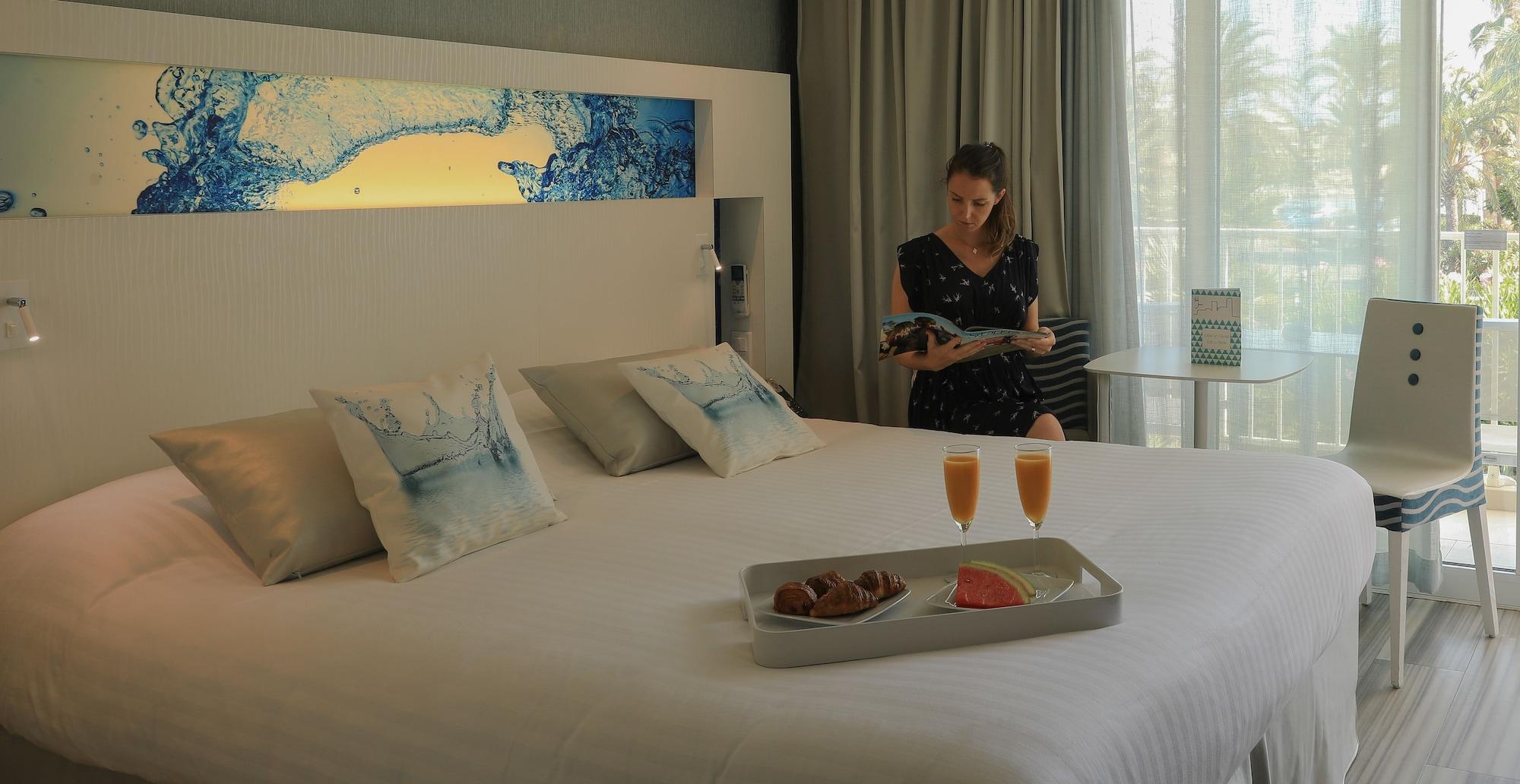 Hotel Josse อองทีบส์ ภายนอก รูปภาพ