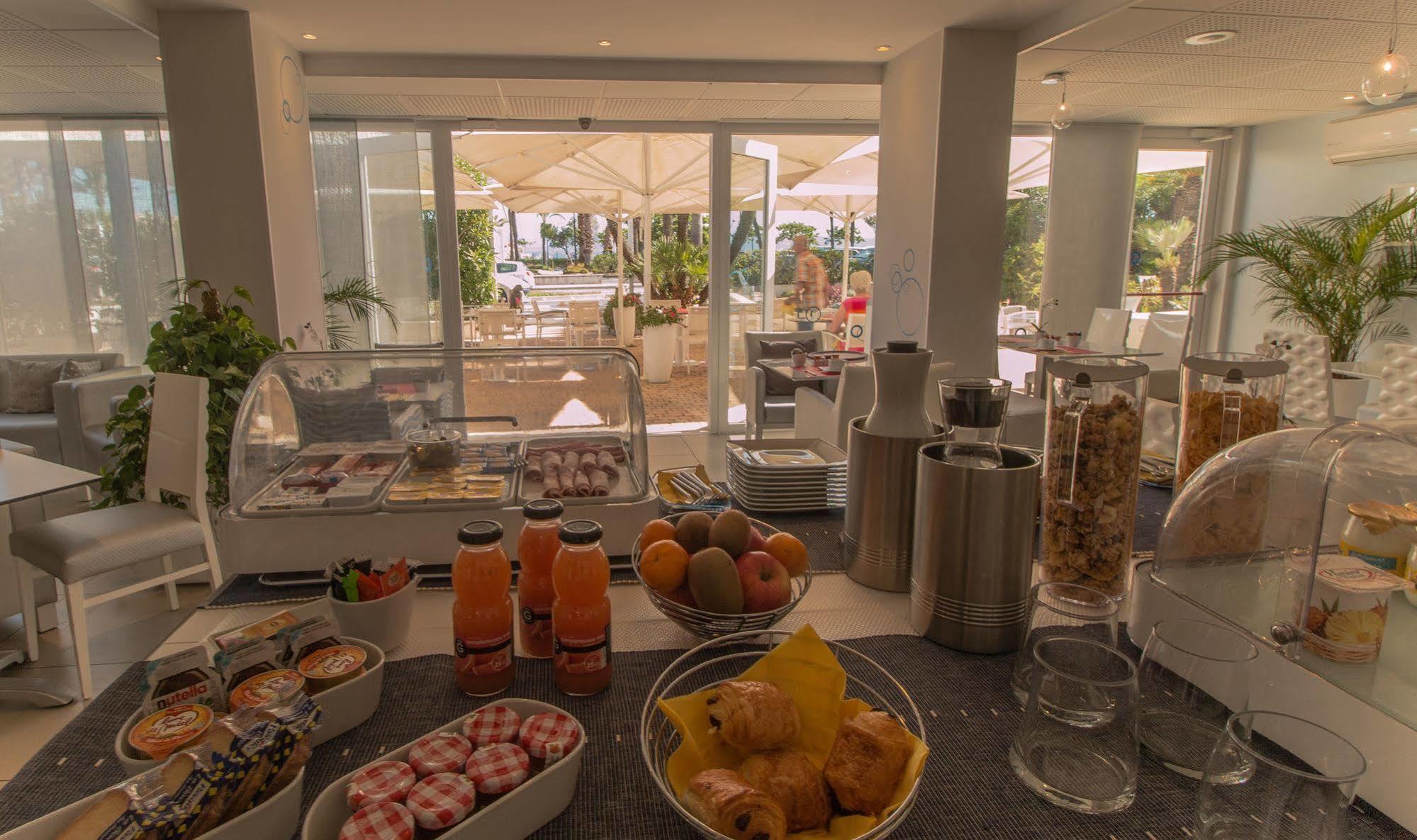 Hotel Josse อองทีบส์ ภายนอก รูปภาพ