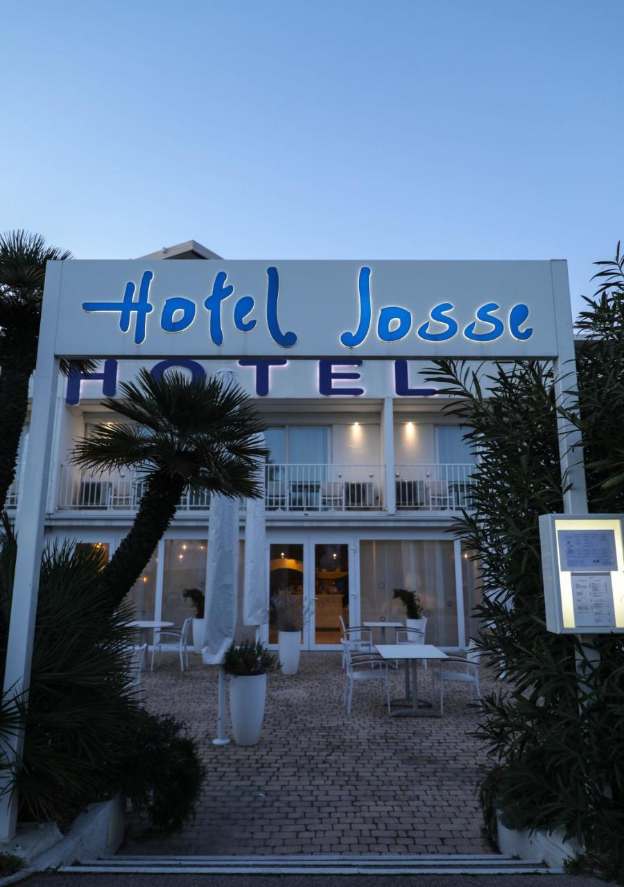Hotel Josse อองทีบส์ ภายนอก รูปภาพ